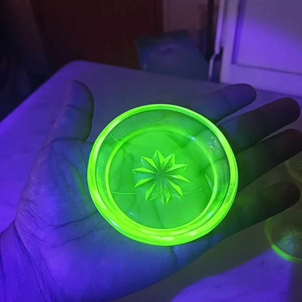 ONE Vaseline Uranium Glass Butter Pat 3